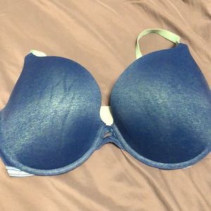 Victoria secrets bra!